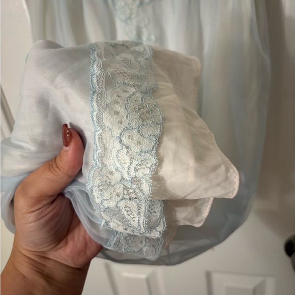 Vintage Babydoll blue and Lace nightgown - Picture 5 of 7